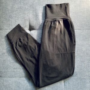 NWOT Athleta Salutation Cruise Jogger Black XS